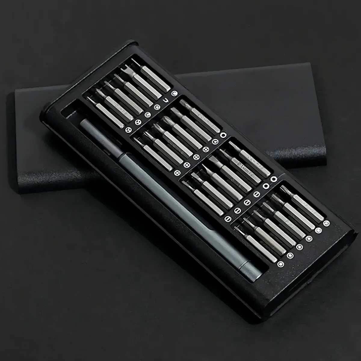 Kit Destornillador de Precisión 6024B | 24 en 1 | Reparación Celulares, Relojes, Laptops | Estuche Magnético Profesional