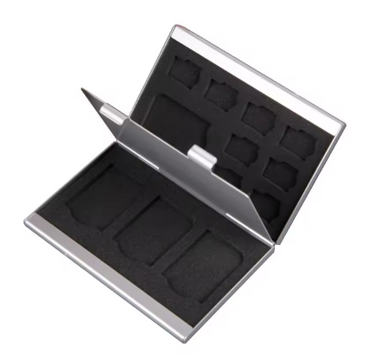 Estuche Aluminio para Tarjetas de Memoria – 4 SD + 8 MicroSD (TF), Antiestático, Compacto y Resistente